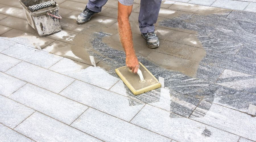 Professional gutter cleaning in Washington, CA